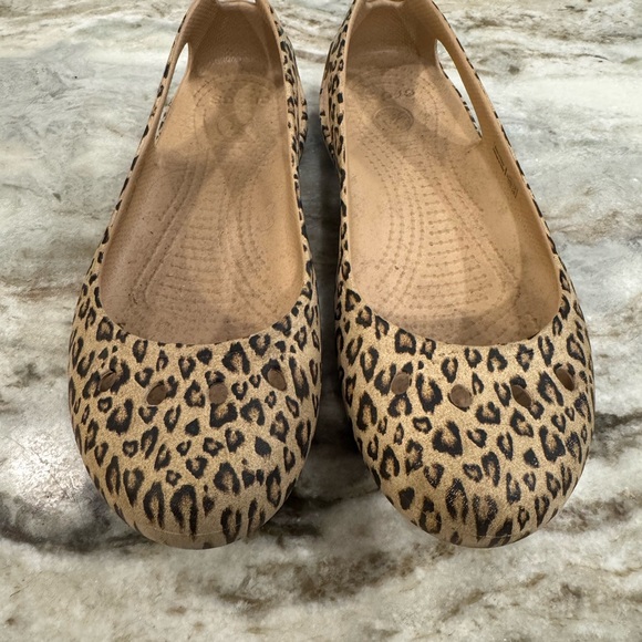 Preowned Crocs - Picture 3 of 3